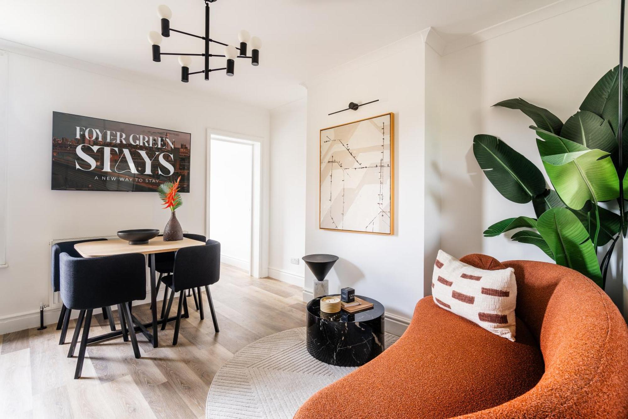 Newly Designed, 2Br Apt, 5Min From Northwood London Tube Station, Nato Hq, Ideal For Wembley, Warner Studio, Contractors Northwood (Greater London) Exterior foto