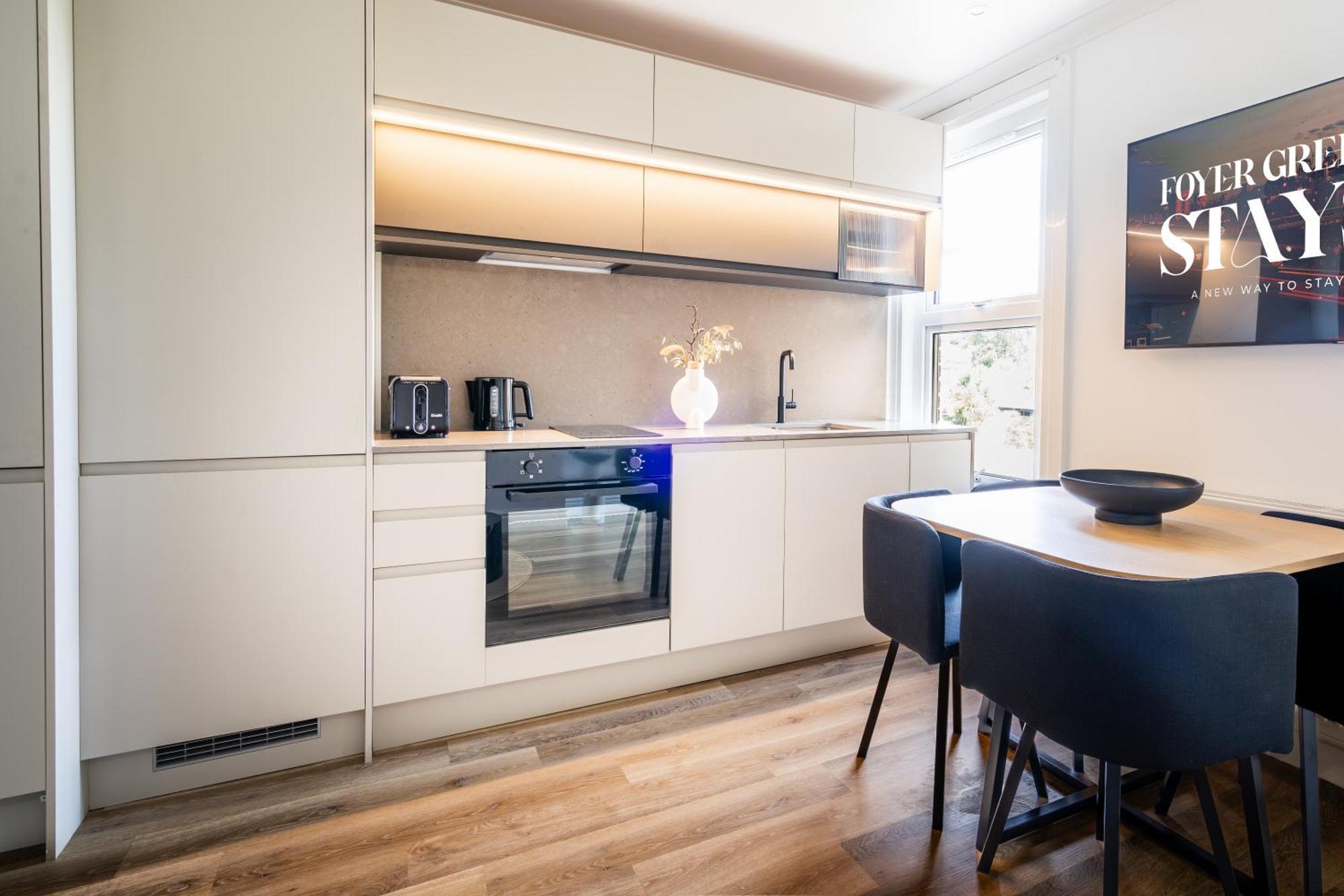 Newly Designed, 2Br Apt, 5Min From Northwood London Tube Station, Nato Hq, Ideal For Wembley, Warner Studio, Contractors Northwood (Greater London) Exterior foto