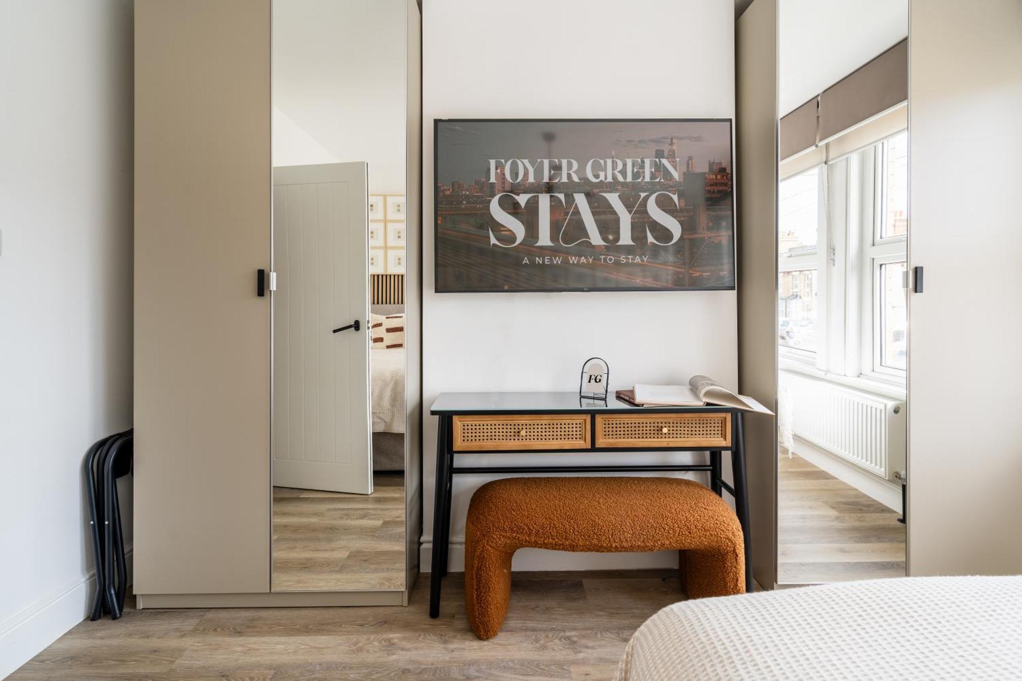 Newly Designed, 2Br Apt, 5Min From Northwood London Tube Station, Nato Hq, Ideal For Wembley, Warner Studio, Contractors Northwood (Greater London) Exterior foto